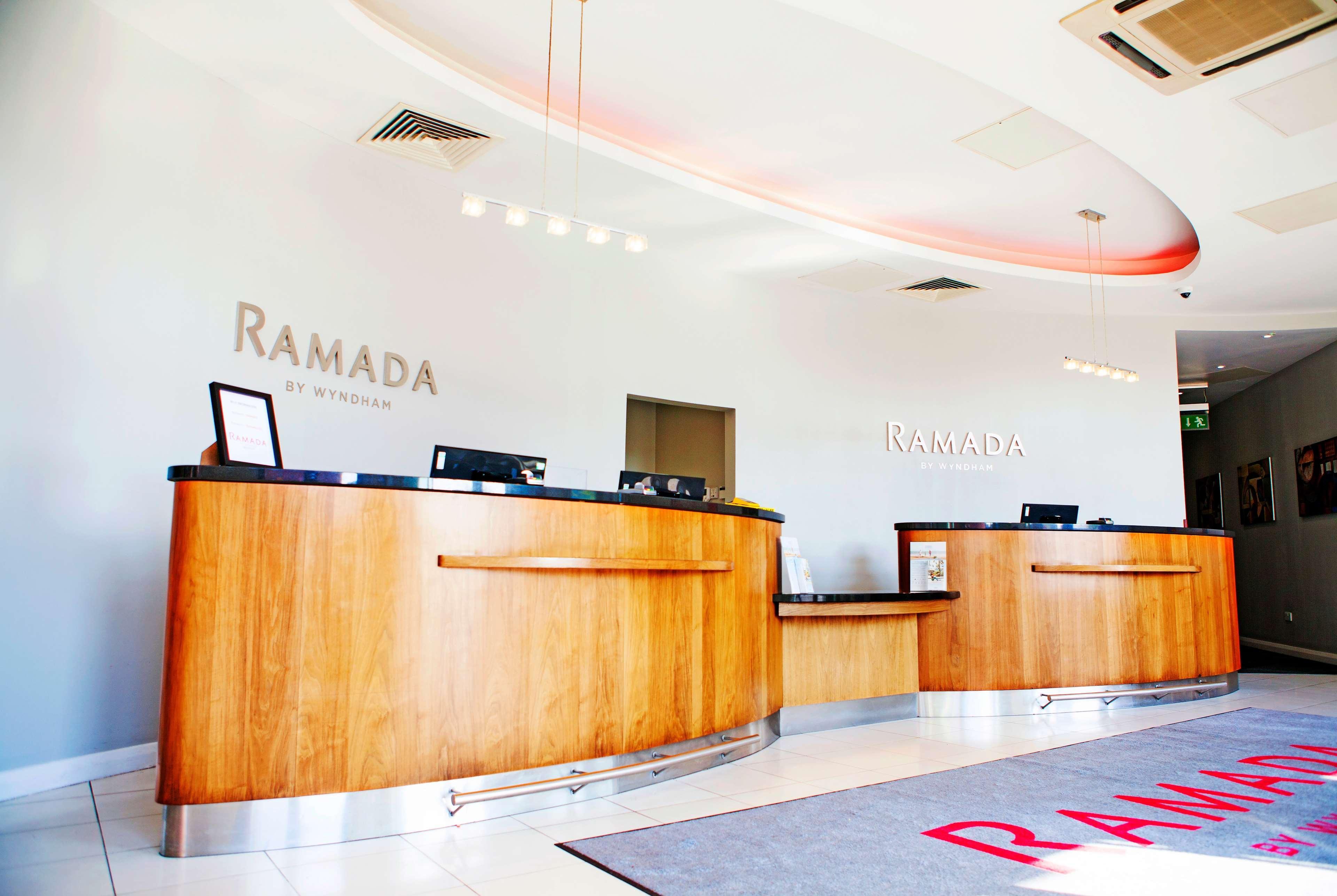 Hotel Ramada By Wyndham Belfast Exteriér fotografie