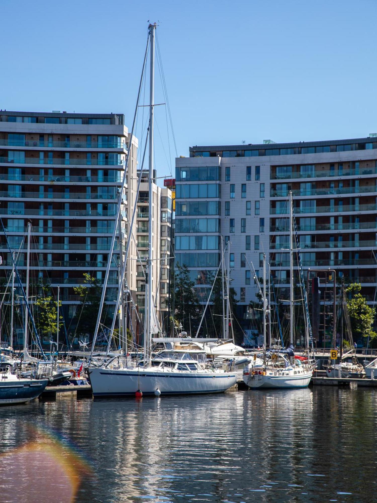 Hotel Ramada By Wyndham Belfast Exteriér fotografie